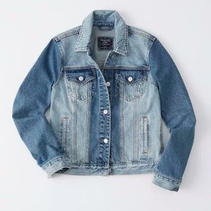 Abercrombie and Fitch Jean Jacket NWT XS